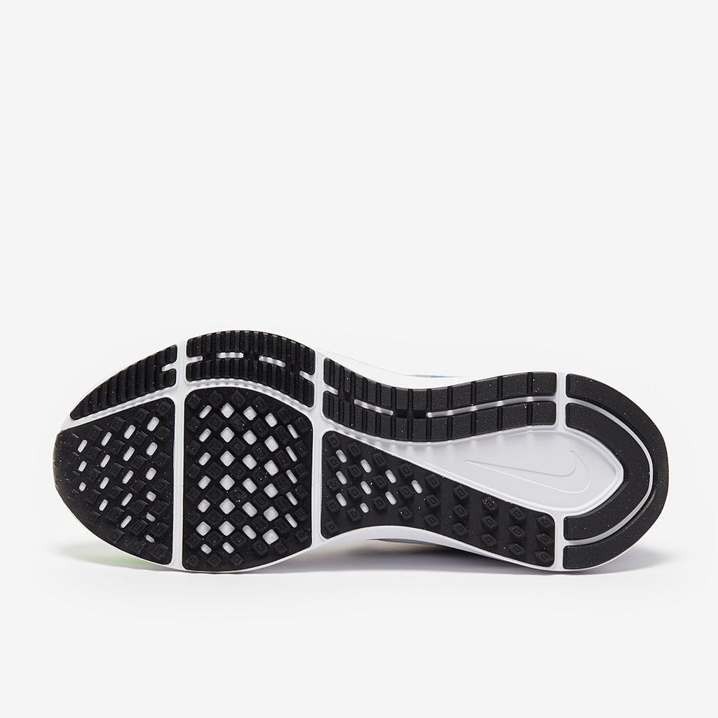 Nike Structure 25