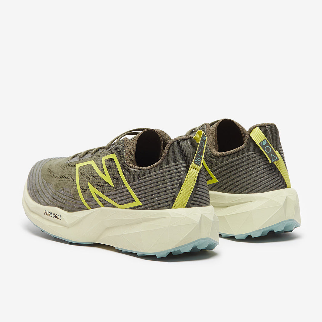 New Balance Summit Unknown V3