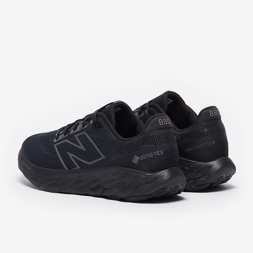 New Balance Fresh Foam X 880v14 GORE-TEX