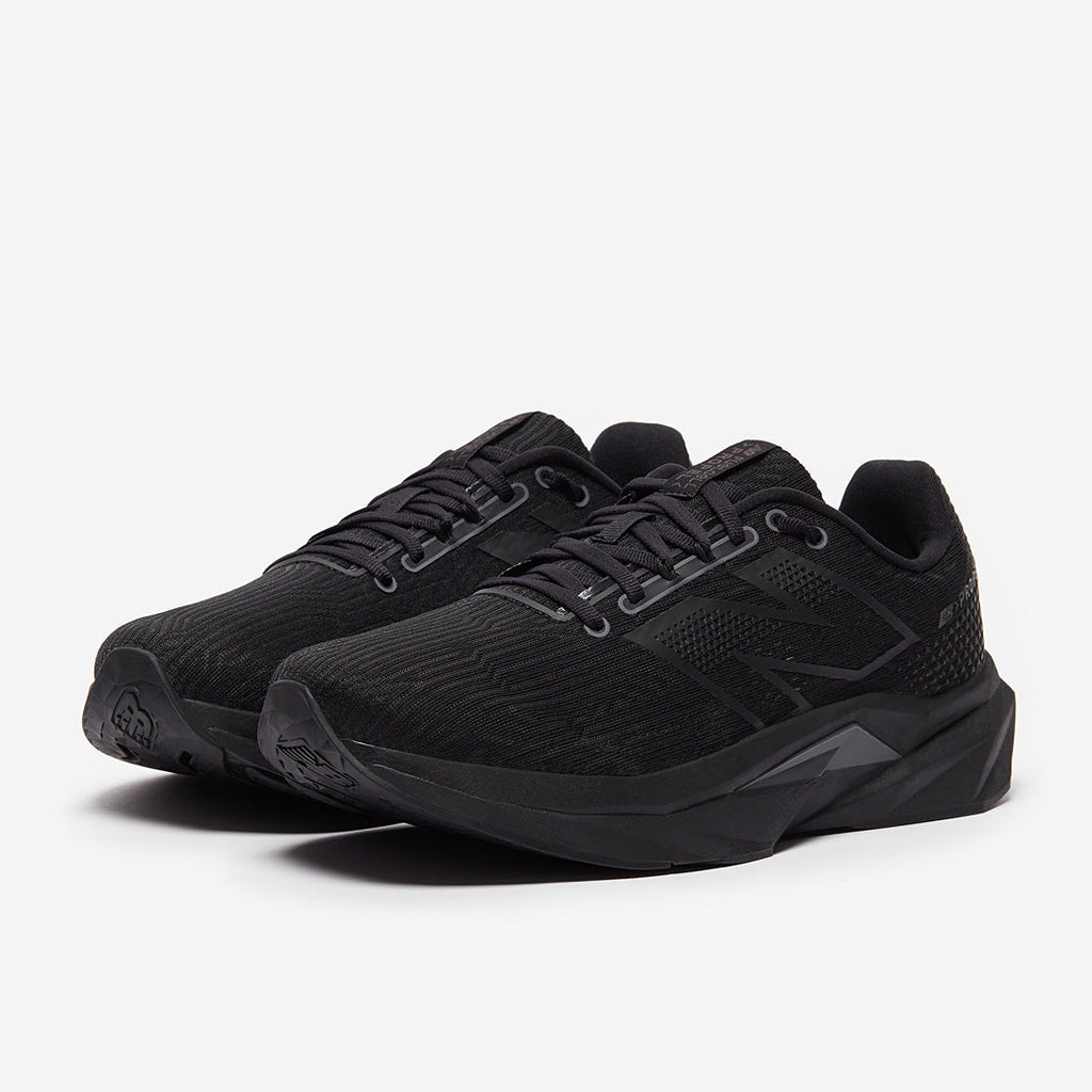 New Balance FuelCell Propel v5
