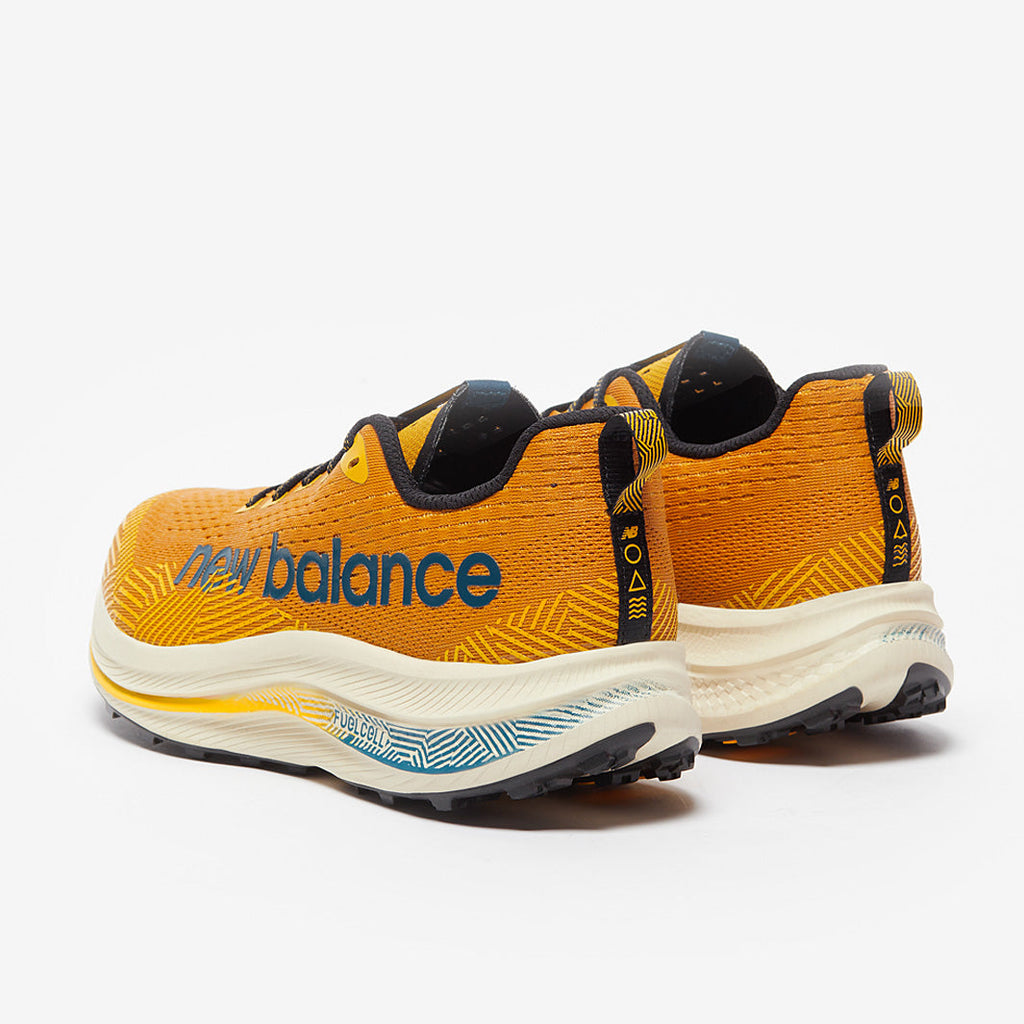 New Balance FuelCell SuperComp Trail