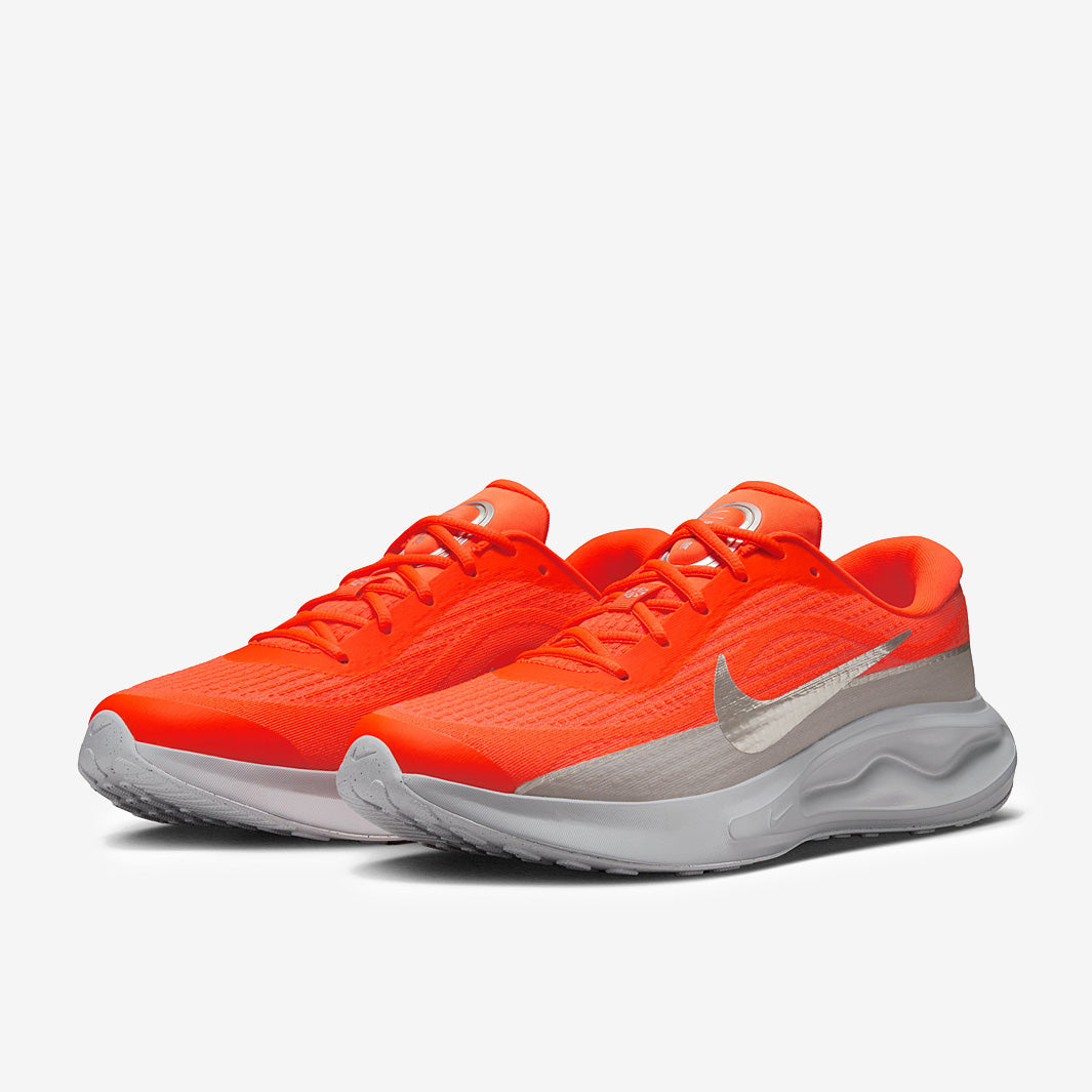 Nike Journey Run Premium - Hyper Crimson/Metallic Silver