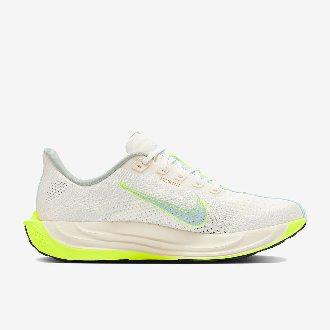 Nike Pegasus Plus - Sail/Black-Pale Ivory
