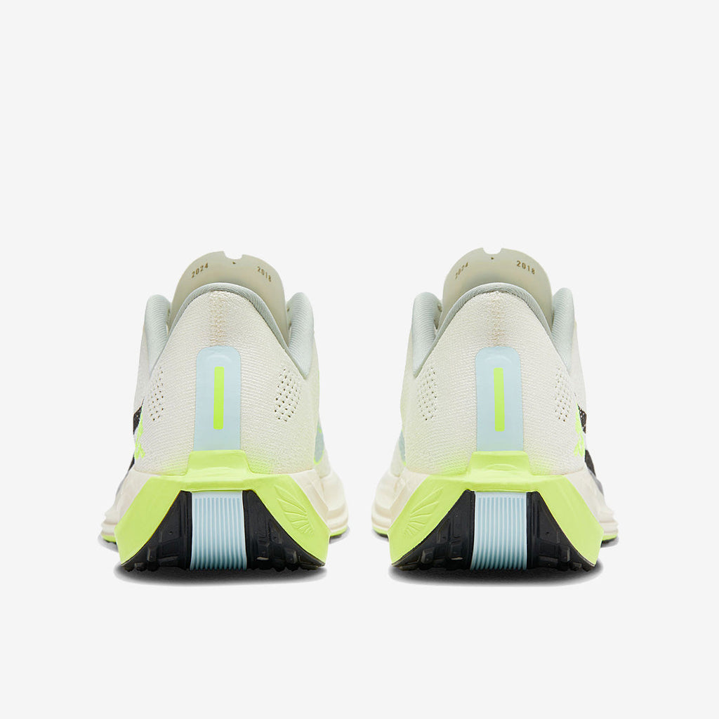 Nike Pegasus Plus - Sail/Black-Pale Ivory