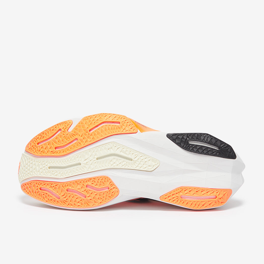 New Balance Fuelcell Rebel V4