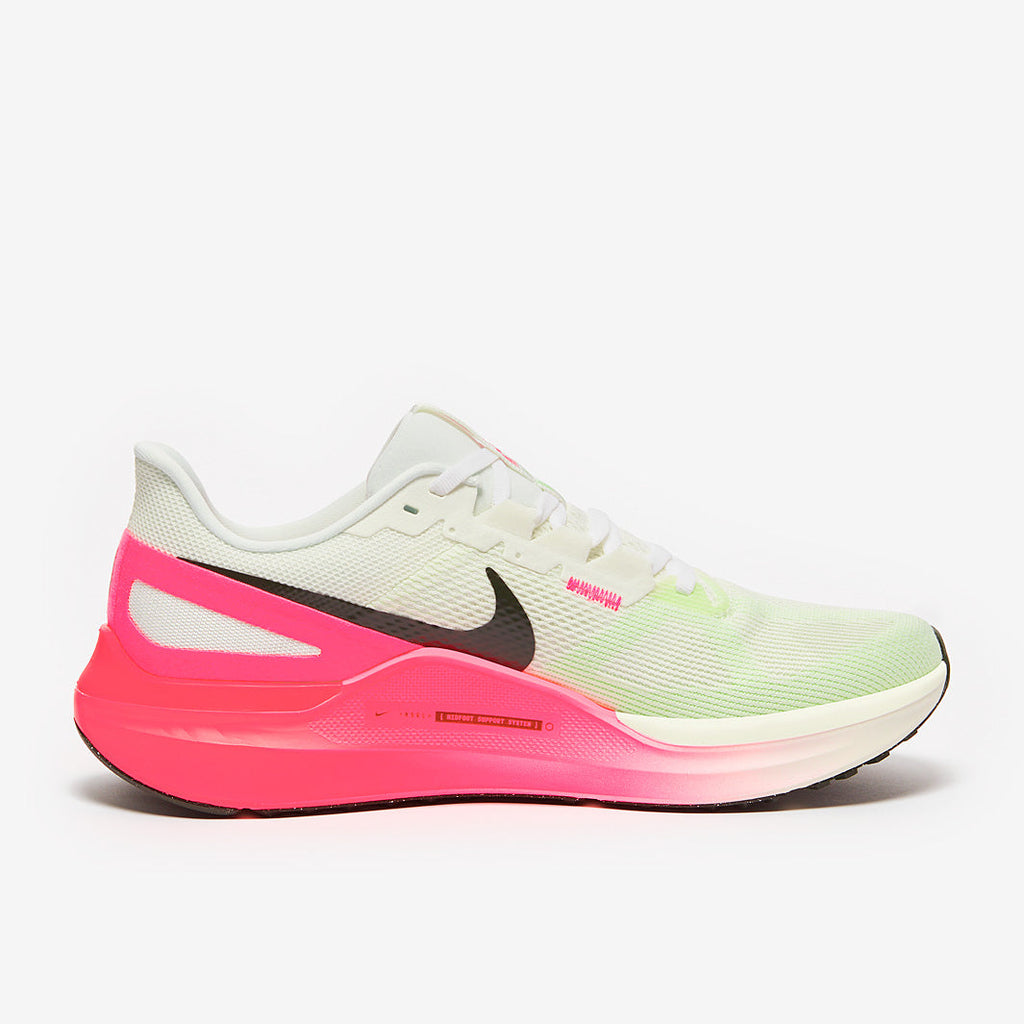 Nike Structure 25