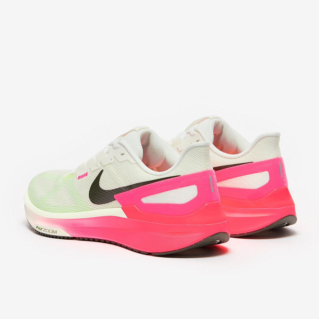 Nike Structure 25