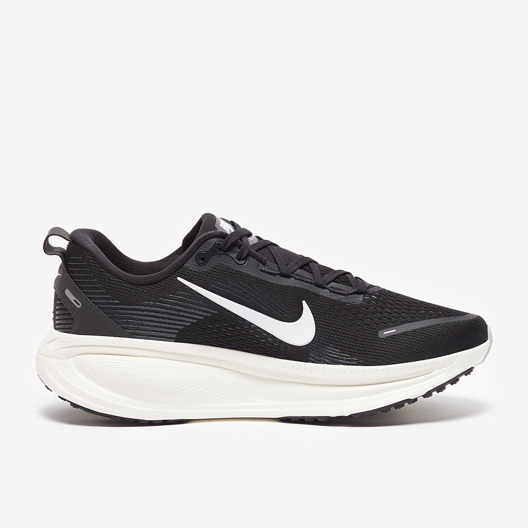 Nike Vomero 18