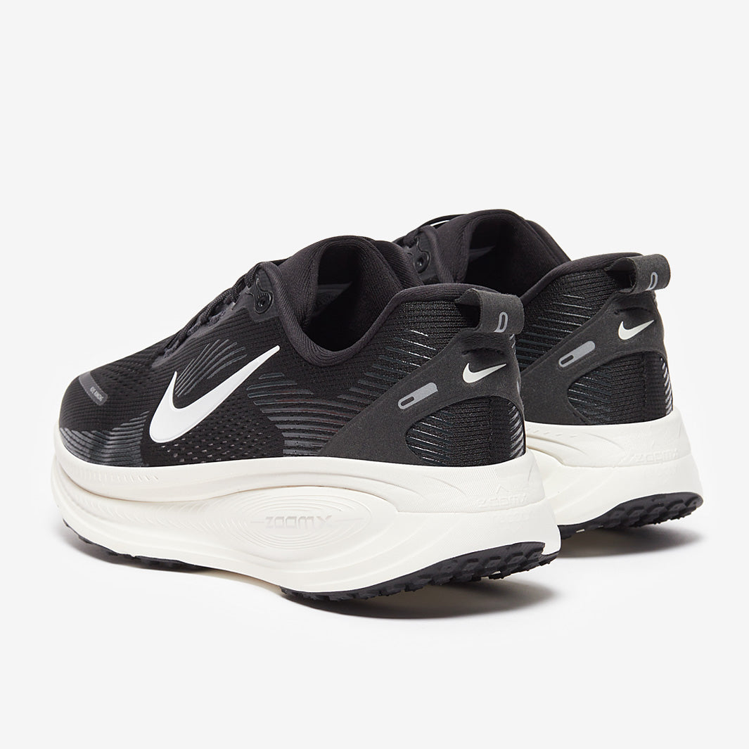 Nike Vomero 18