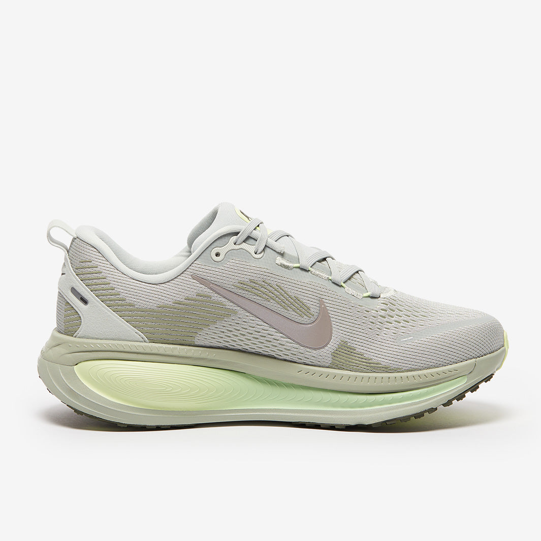 Nike Vomero 18