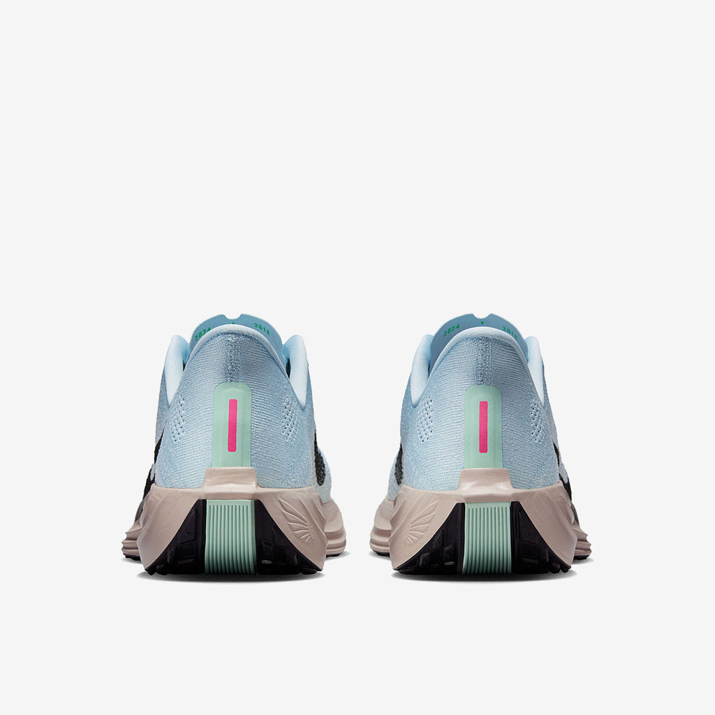 Nike Pegasus Plus