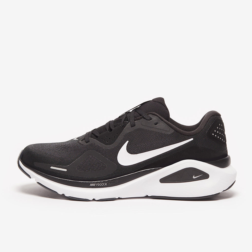 Nike Structure 26