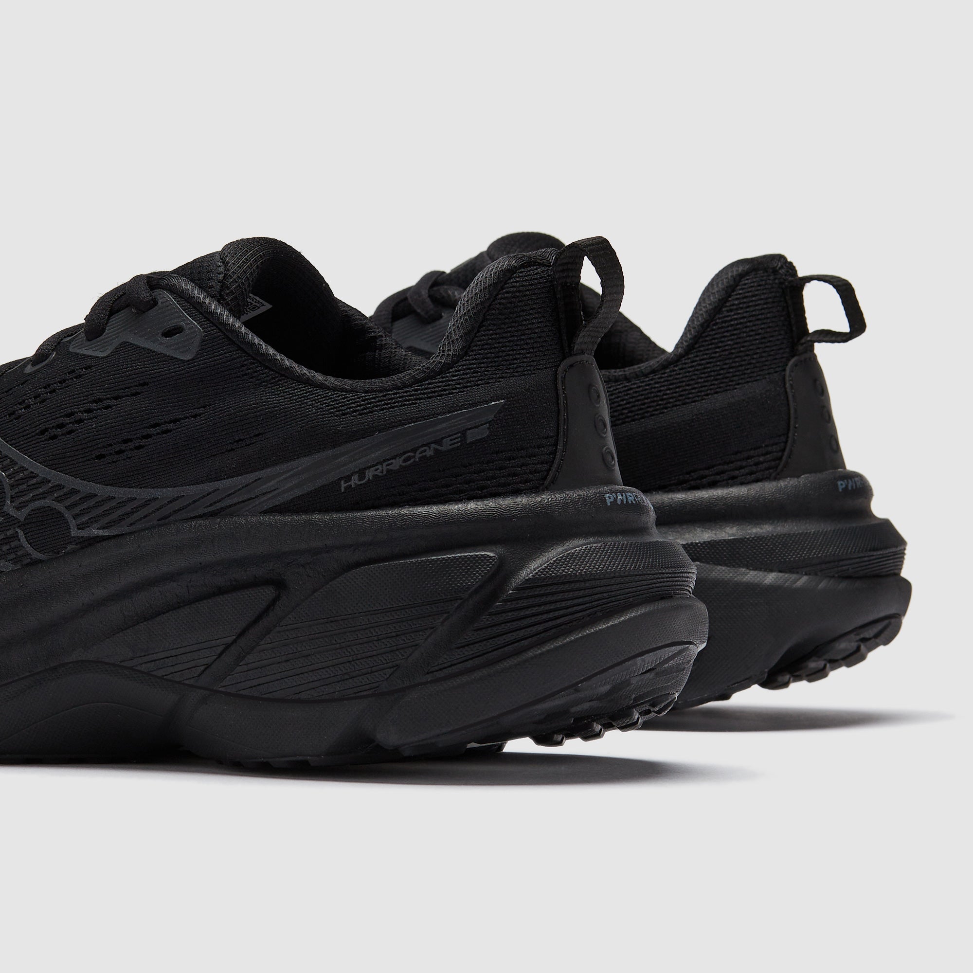 Saucony Hurricane 25