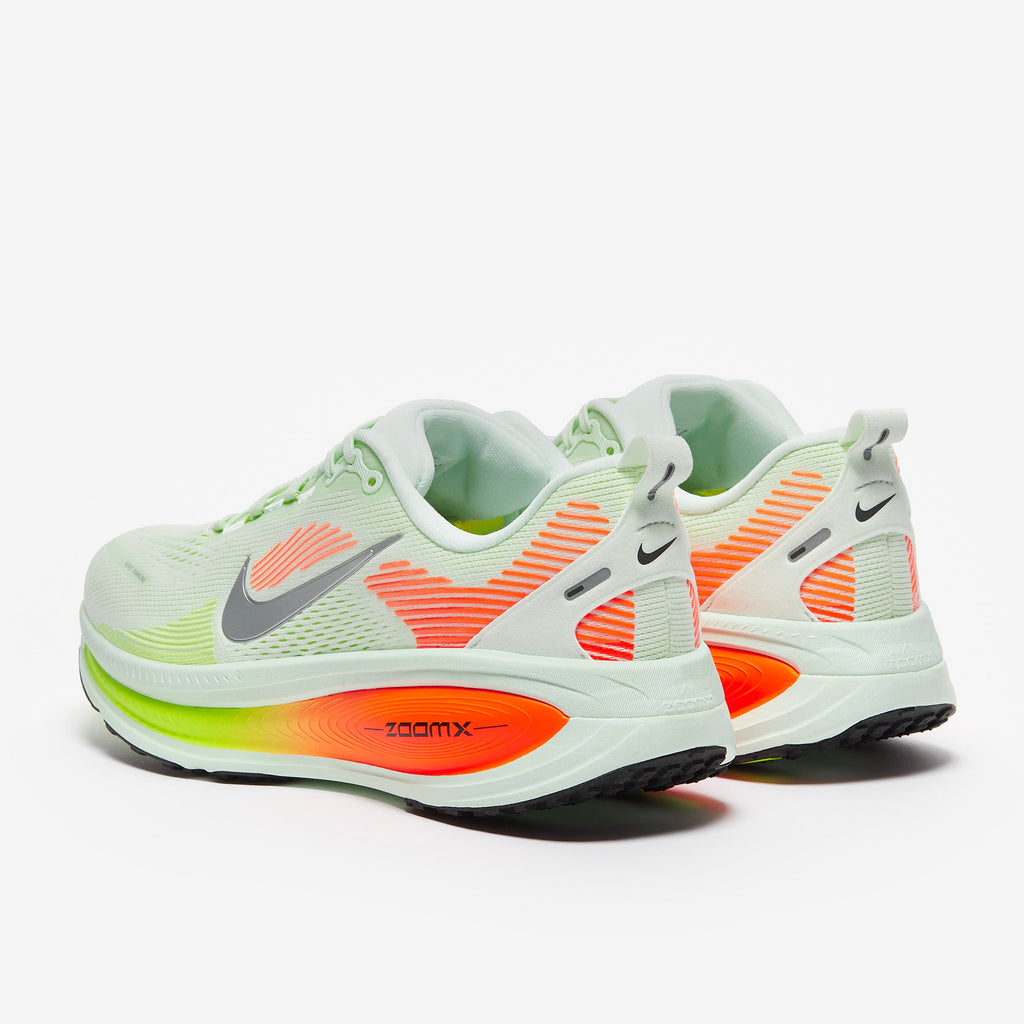 Nike Vomero 18