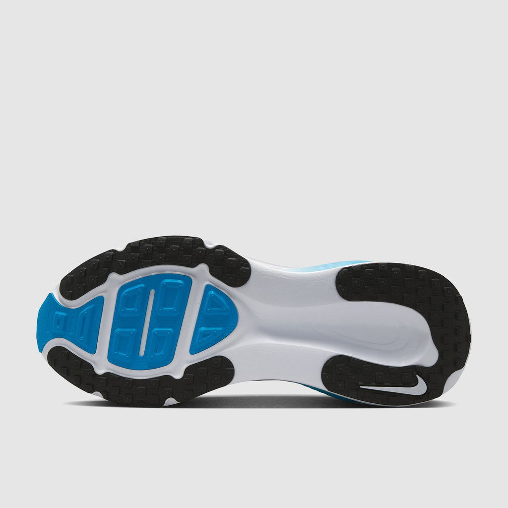 Nike Vomero 18