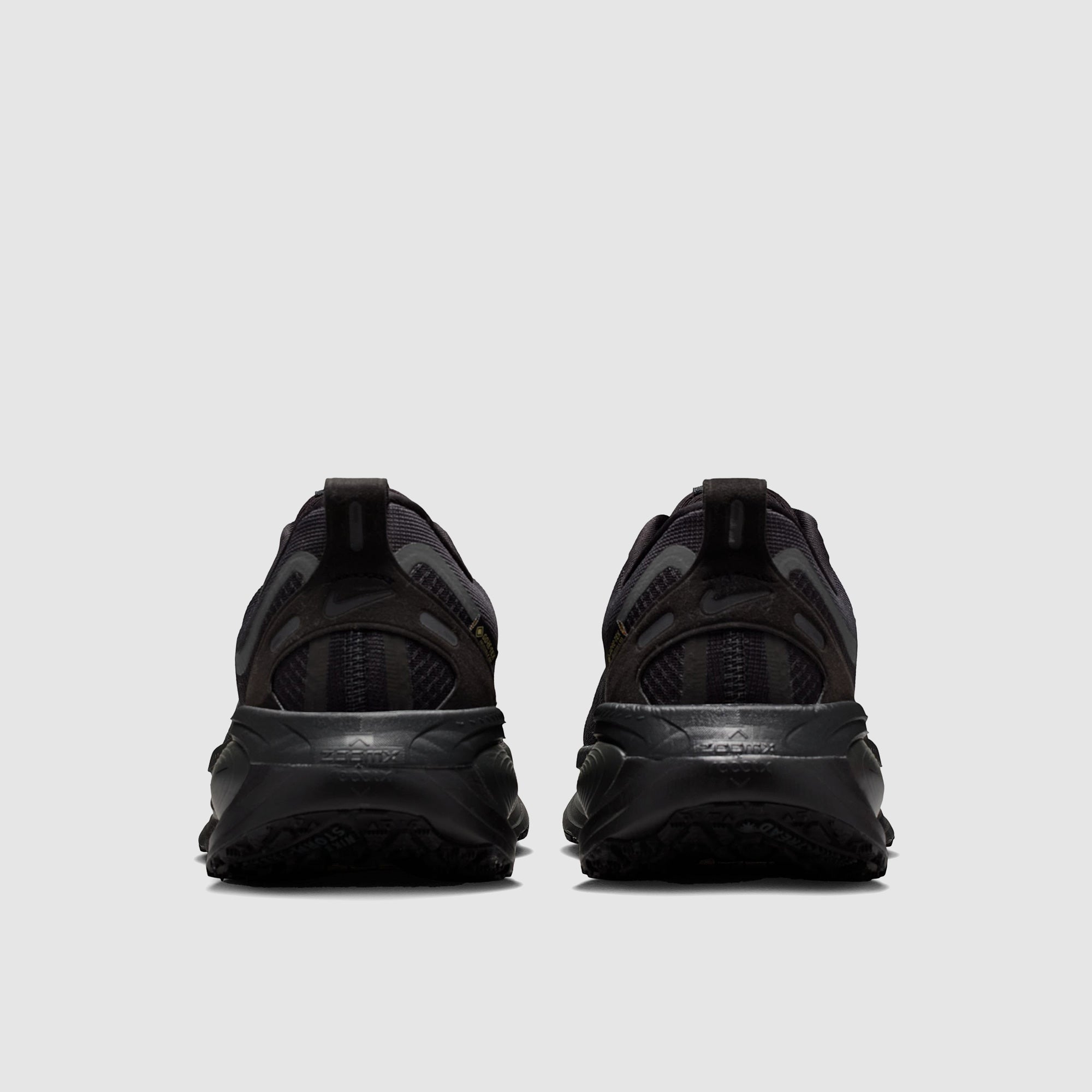 Nike Vomero 18 GORE-TEX Waterproof