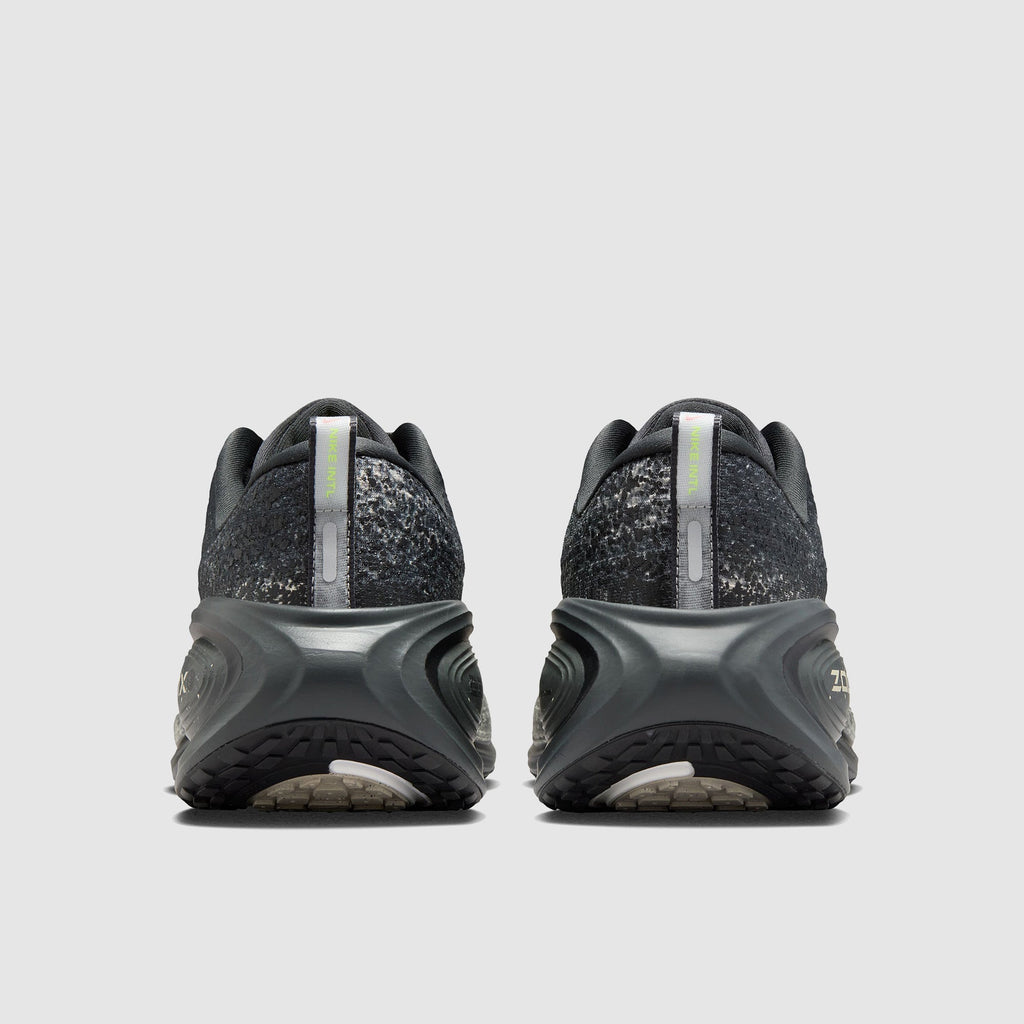 Nike Vomero Plus