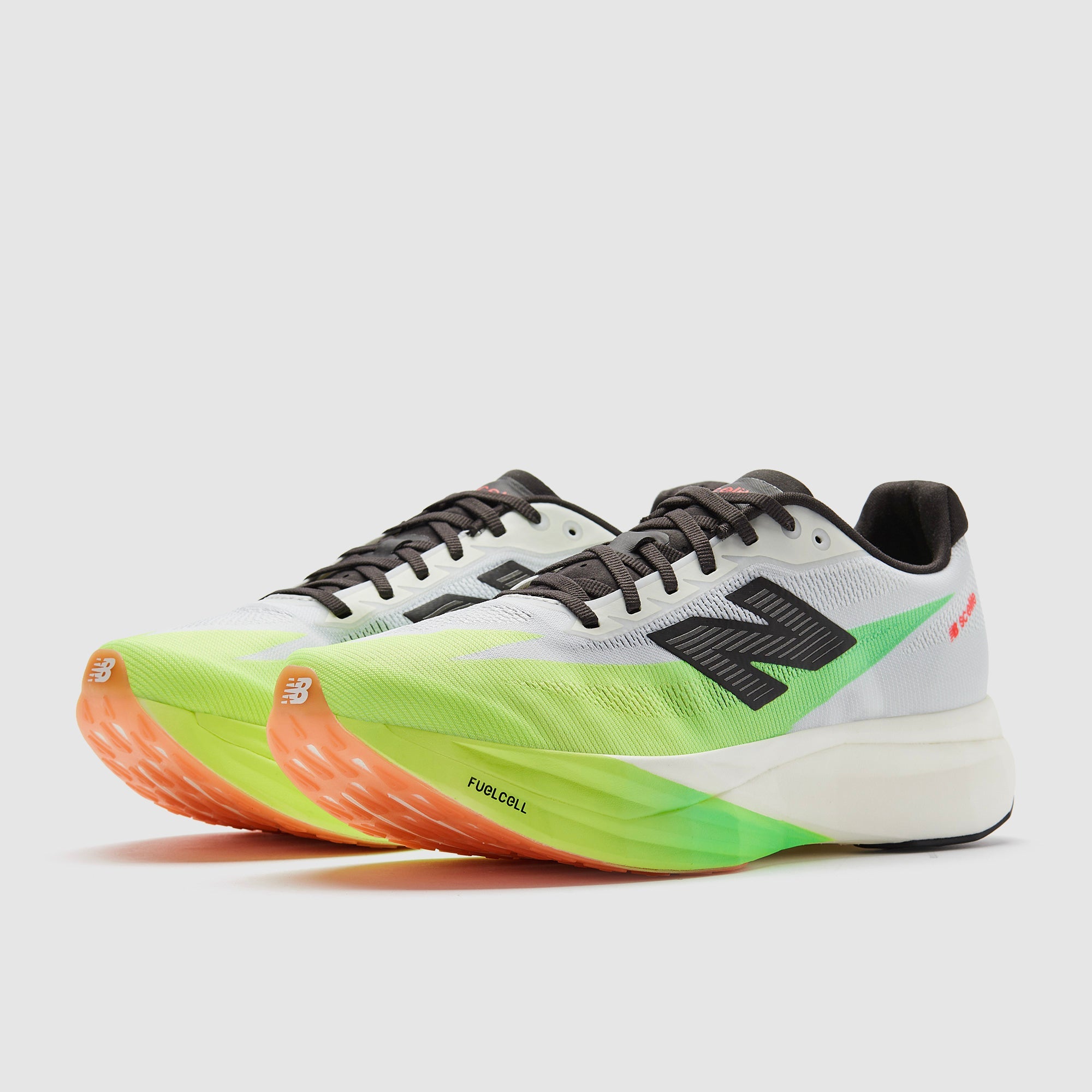 New Balance Fuelcell SuperComp Elite v5