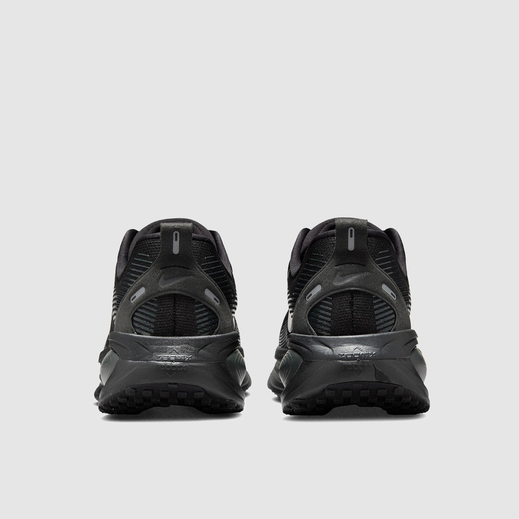 Nike Vomero 18