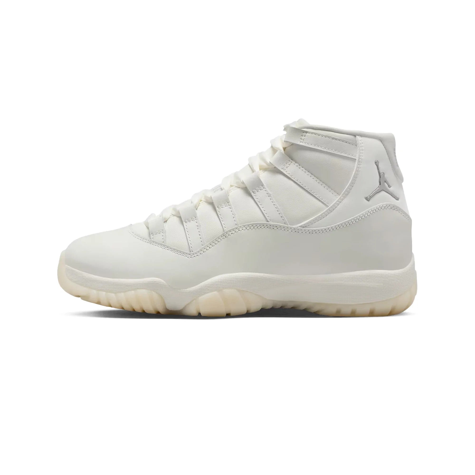 Air Jordan 11 Retro 'Pearl' Women's (2025)