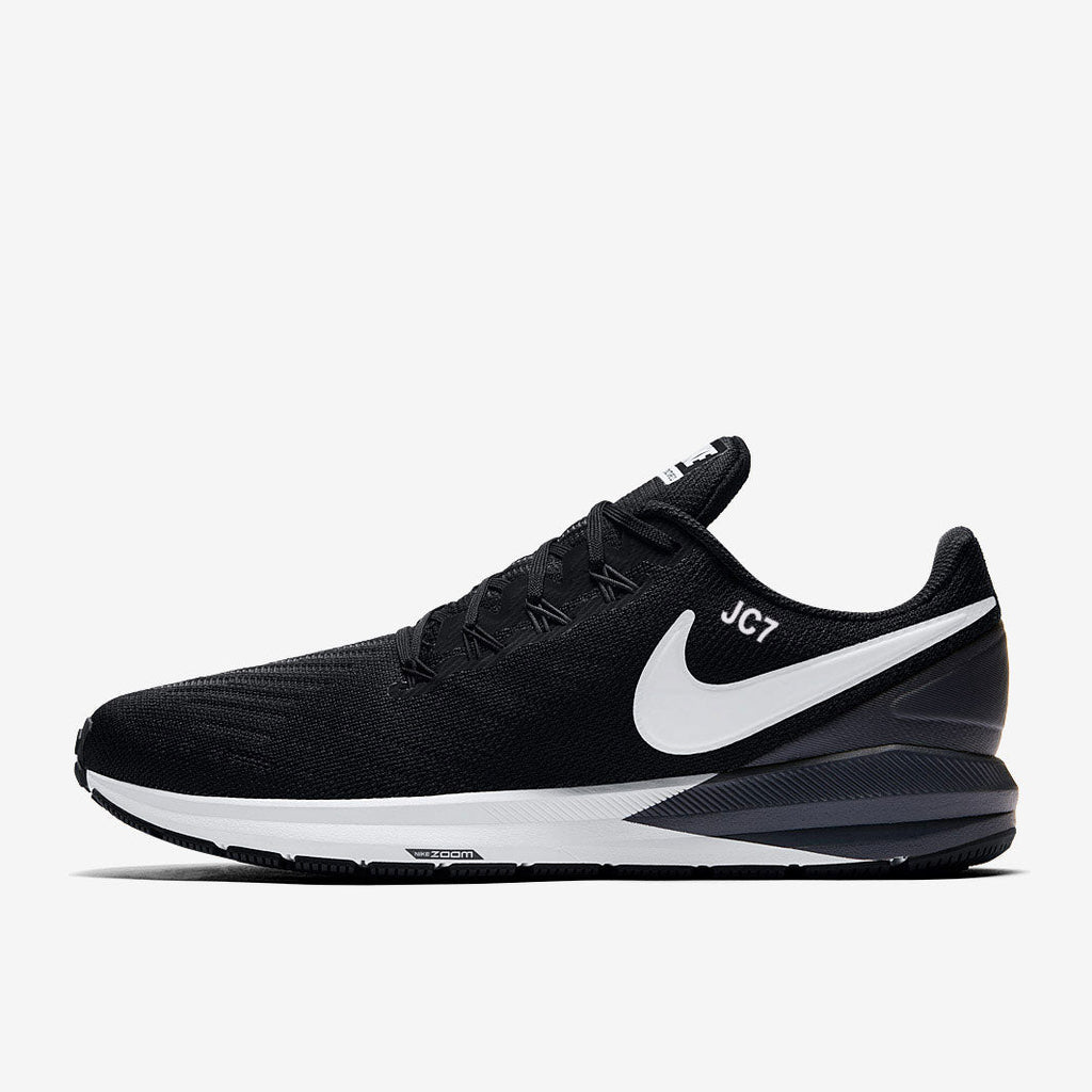 Nike Structure 22