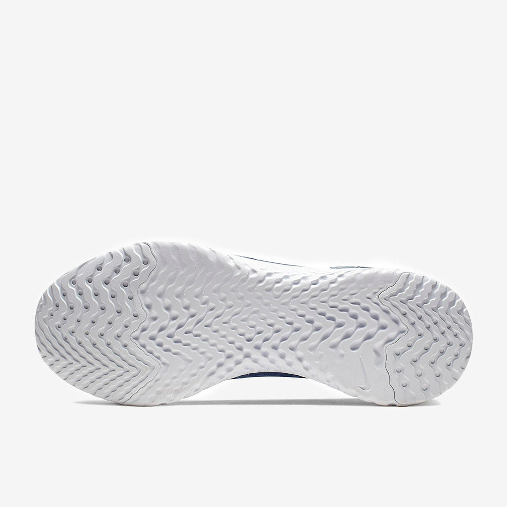Nike Epic Phantom React