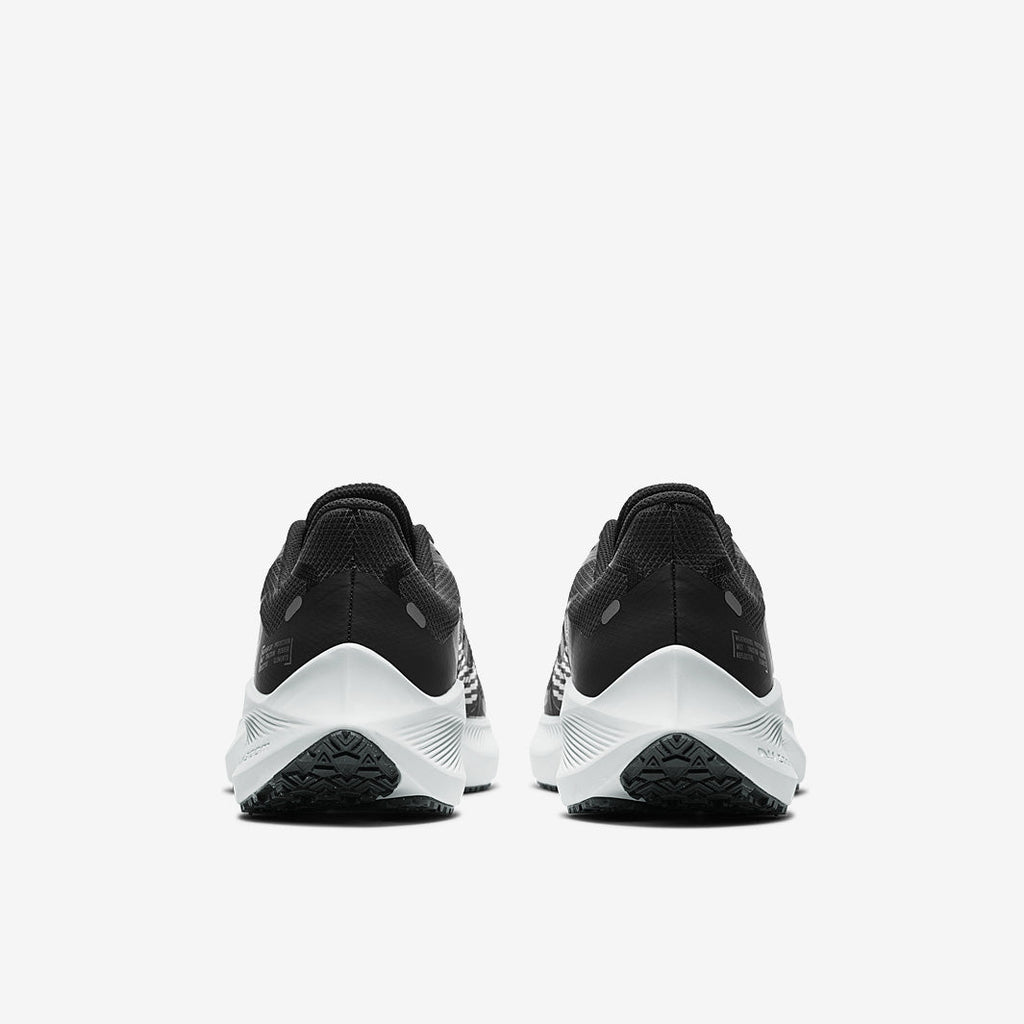 Nike Winflo 7 Shield