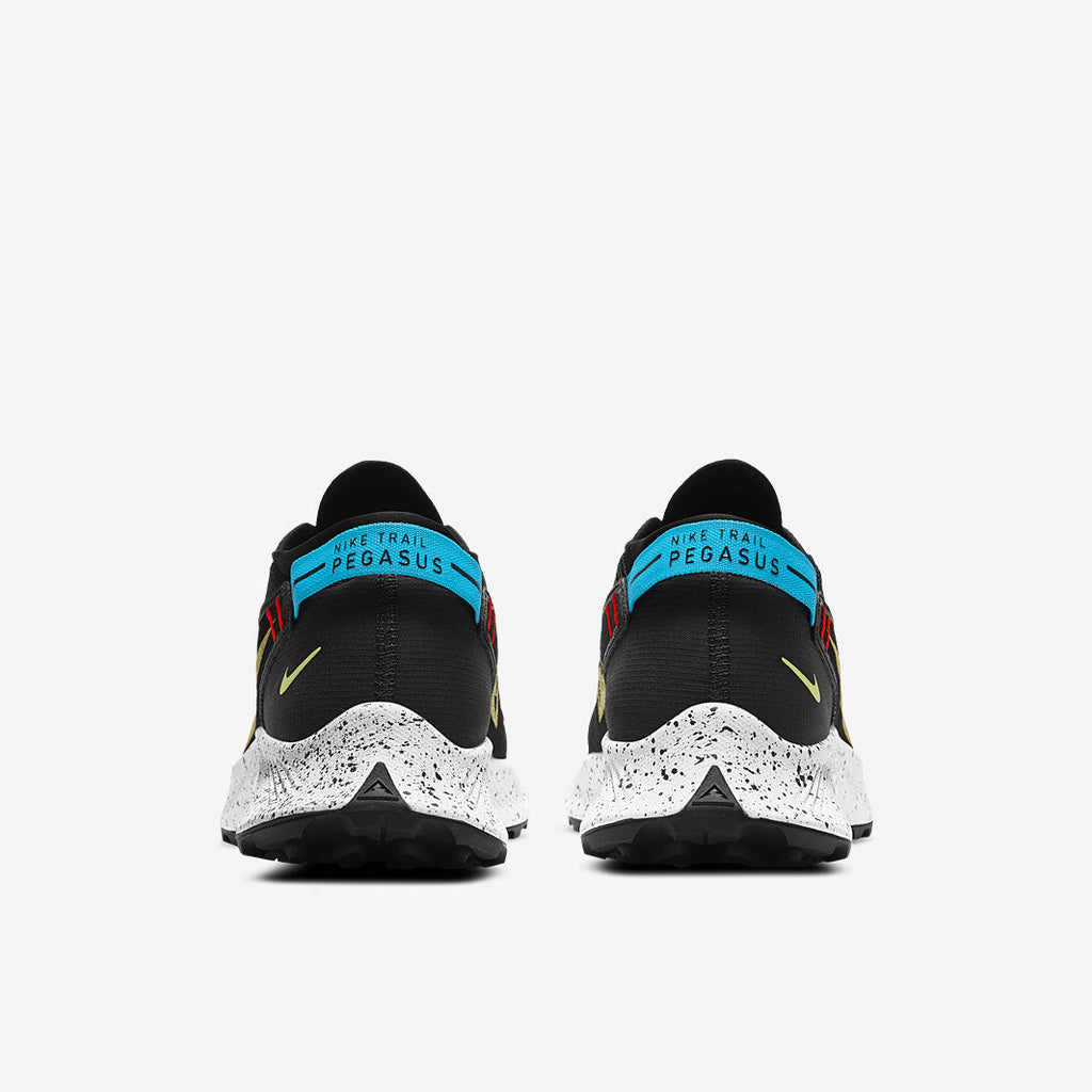Nike Pegasus Trail 2 - Black/Dark Sulfur-Off Noir