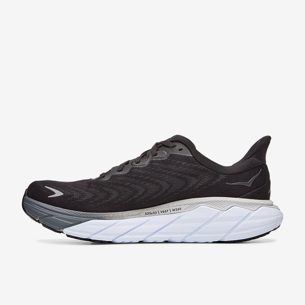Hoka Arahi 6