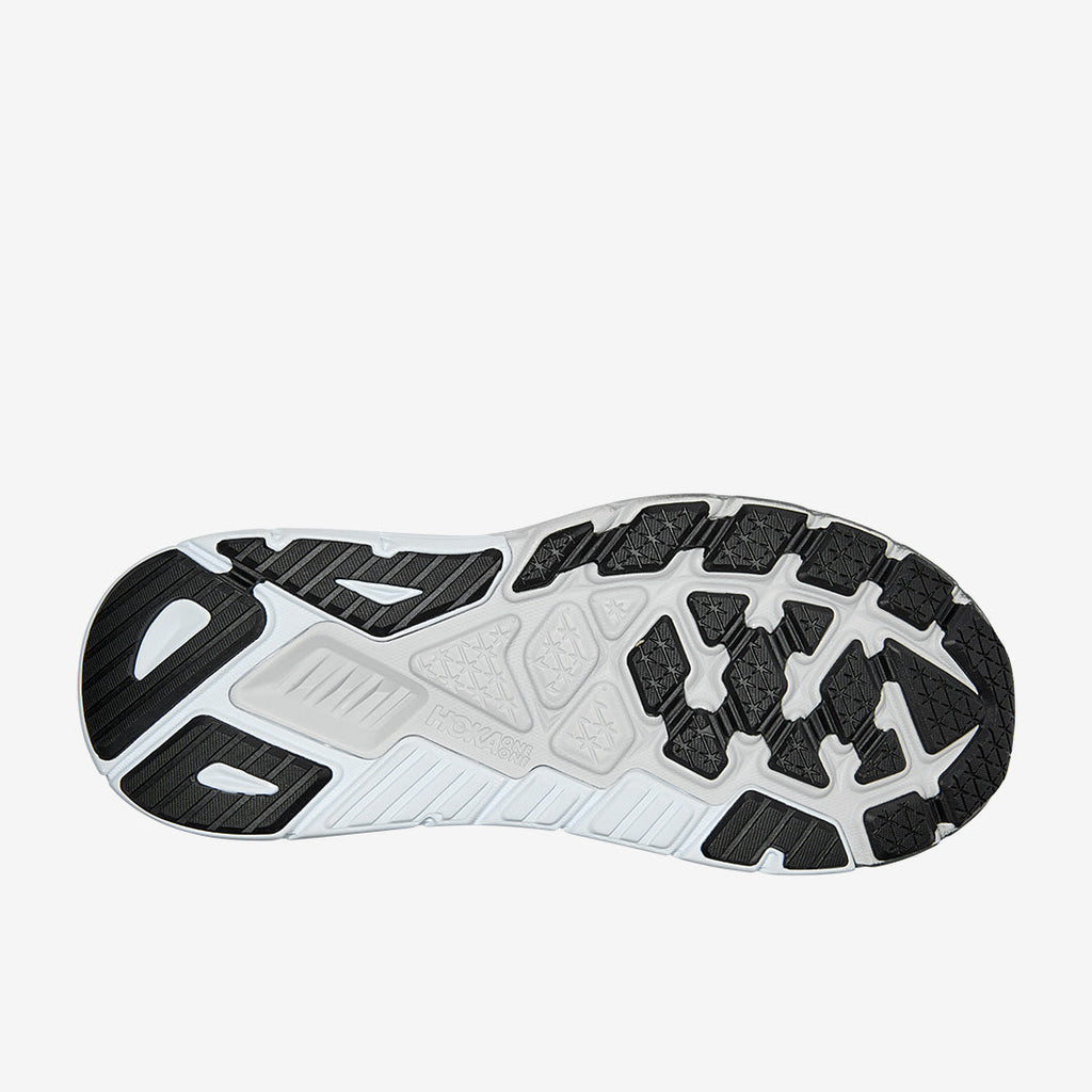 Hoka Arahi 6