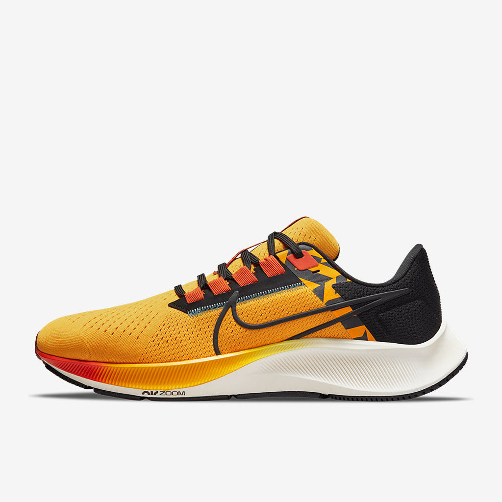 Nike Pegasus 38 - University Gold/Black