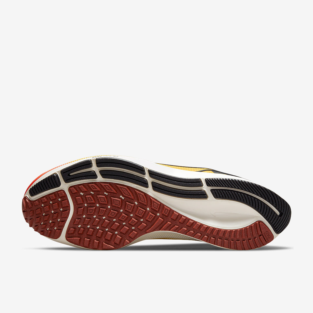Nike Pegasus 38 - University Gold/Black