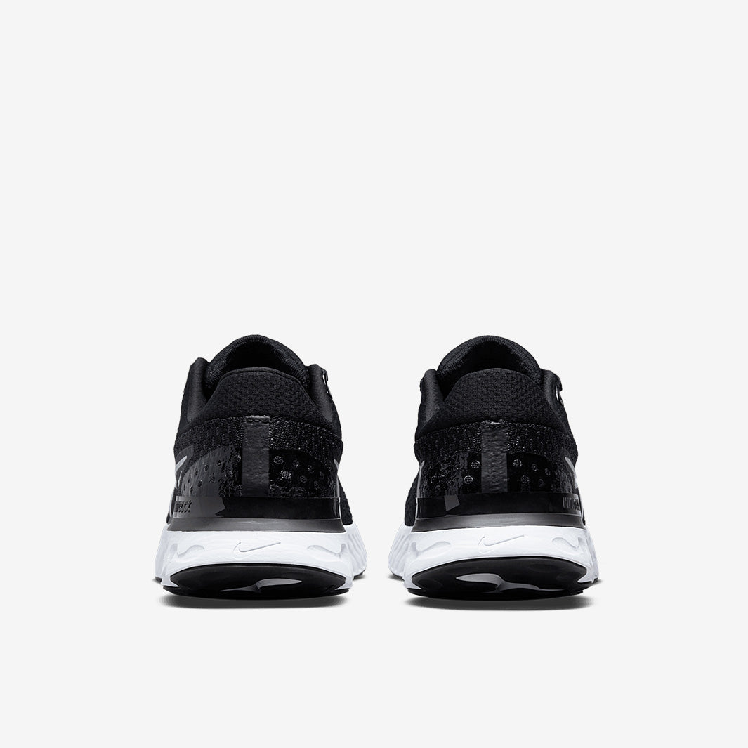 Nike Infinity Run Flyknit 3