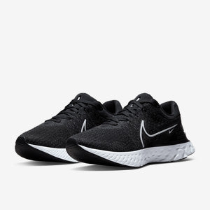Nike Infinity Run Flyknit 3