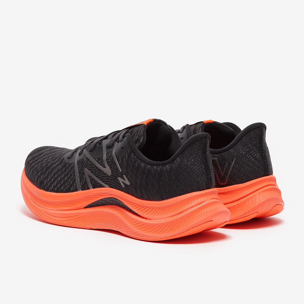 New Balance Fuel Cell Propel  V4