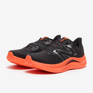 New Balance Fuel Cell Propel  V4