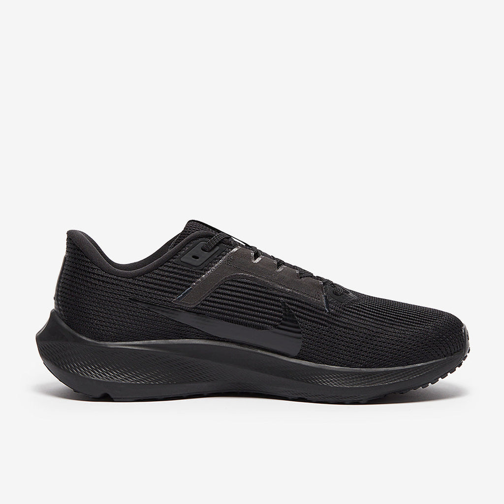Nike Pegasus 40 - Black/Black