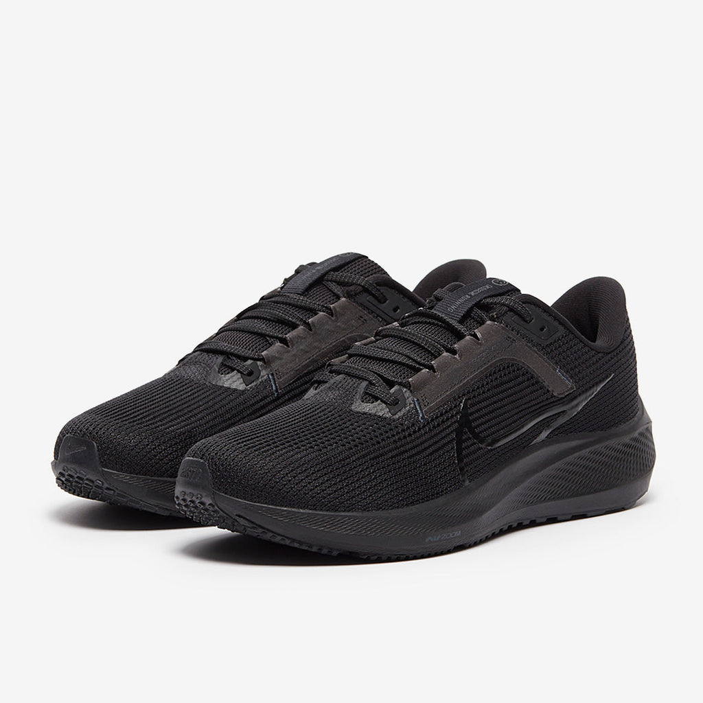 Nike Pegasus 40 - Black/Black