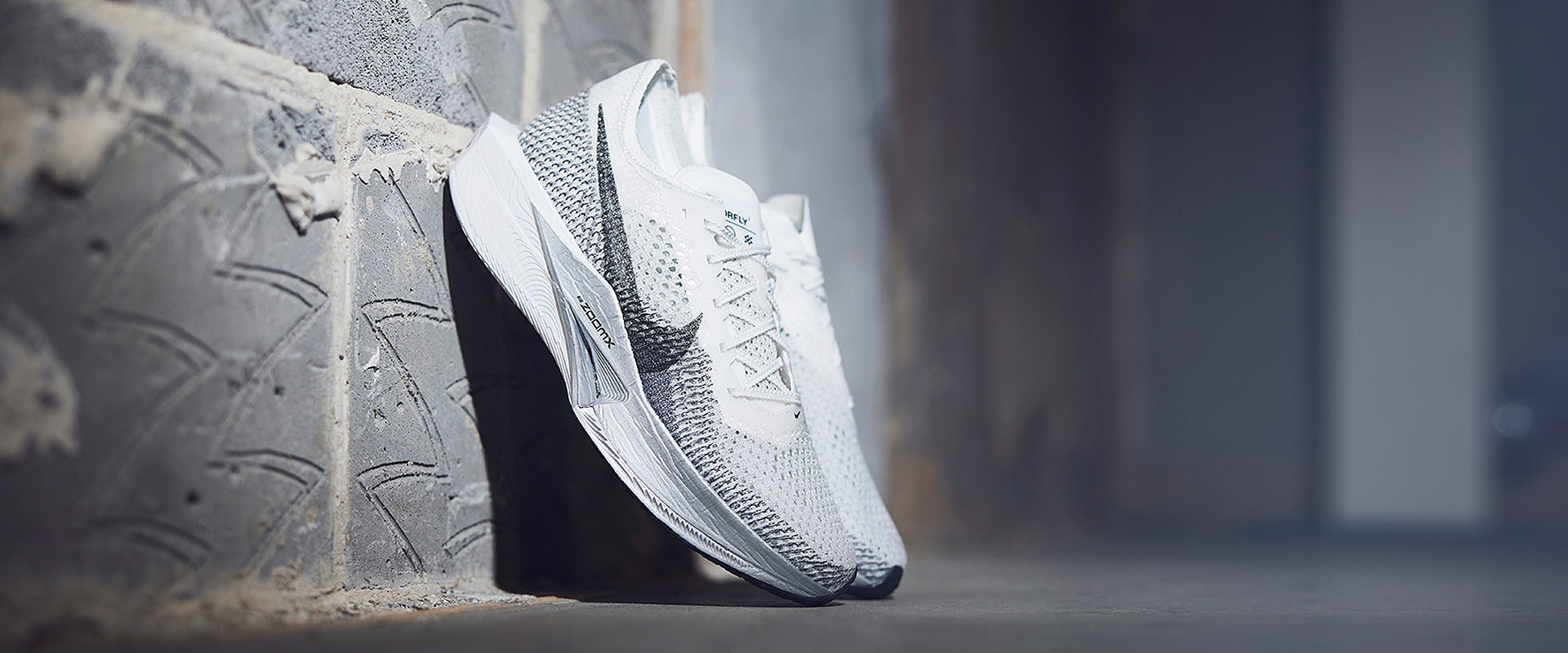 Nike Vaporfly 3 - White/Dk Smoke Grey