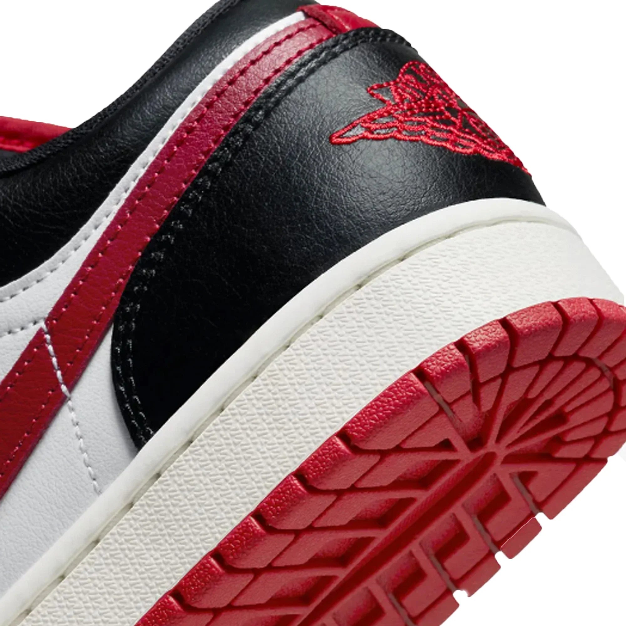 Air Jordan 1 Low 'Reverse Black Toe' W (2022)