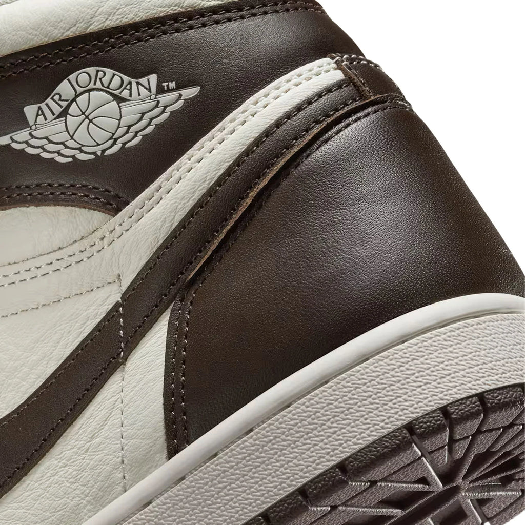 Air Jordan 1 Retro High OG 'Light Madder Root' Women's (2025)