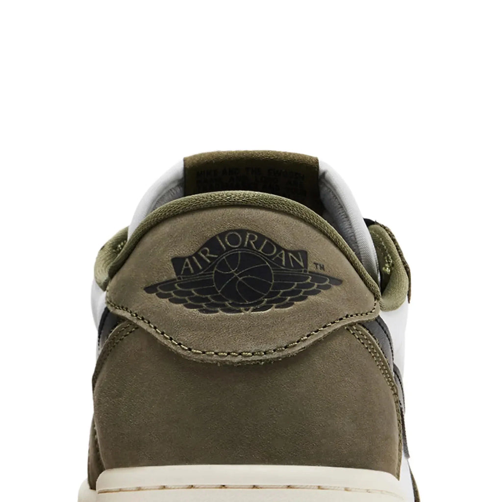 Air Jordan 1 Retro Low OG 'Medium Olive' (2026)