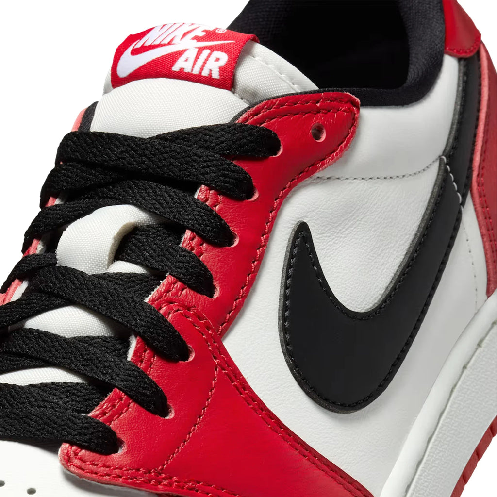 Air Jordan 1 Retro Low OG 'Chicago' (2025)
