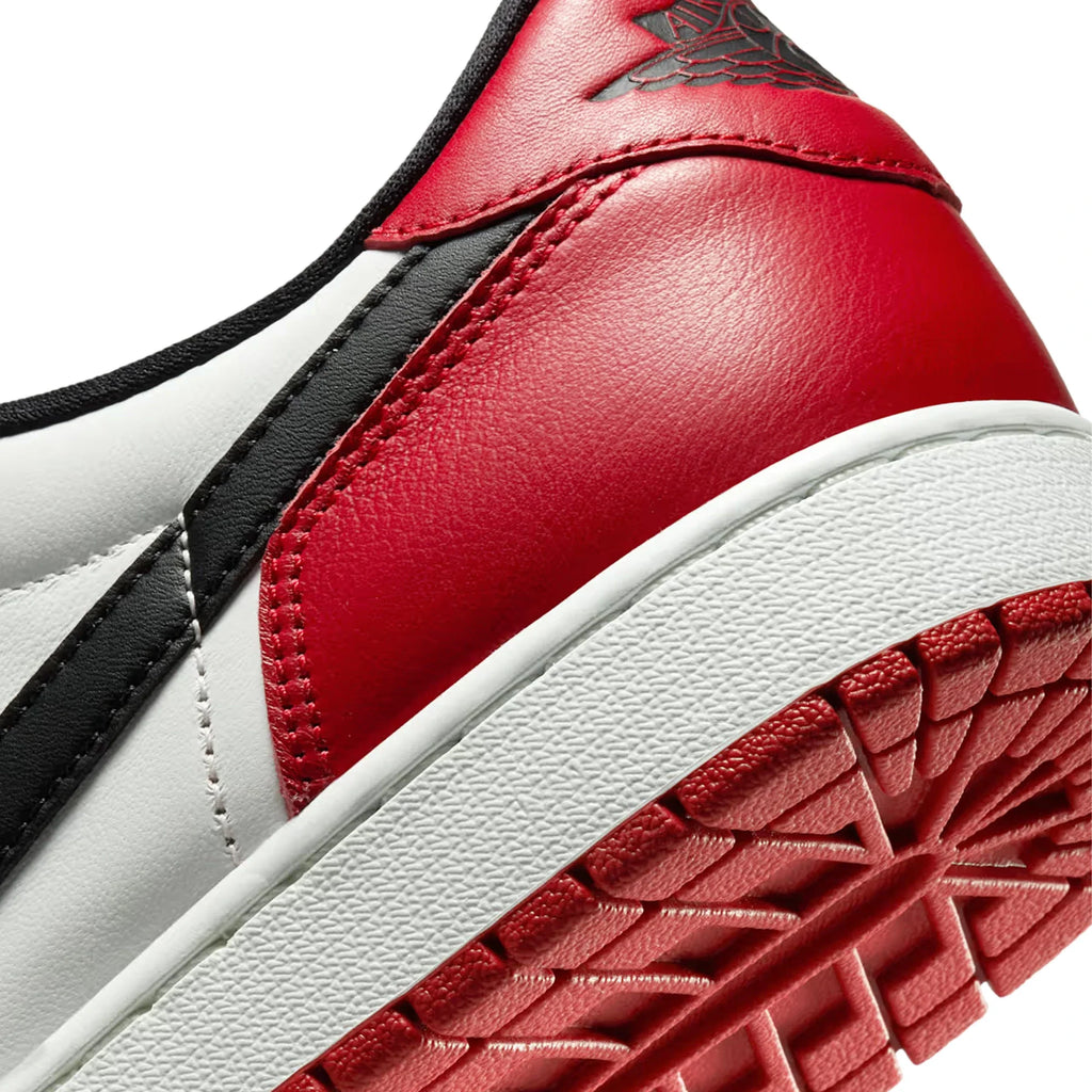 Air Jordan 1 Retro Low OG 'Chicago' (2025)