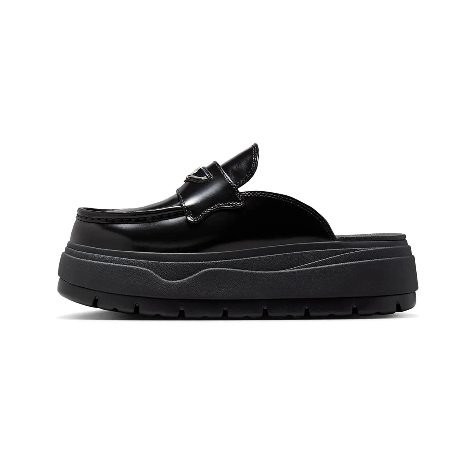 Air Jordan Mule 'Black Metallic Silver' Women's (2025)