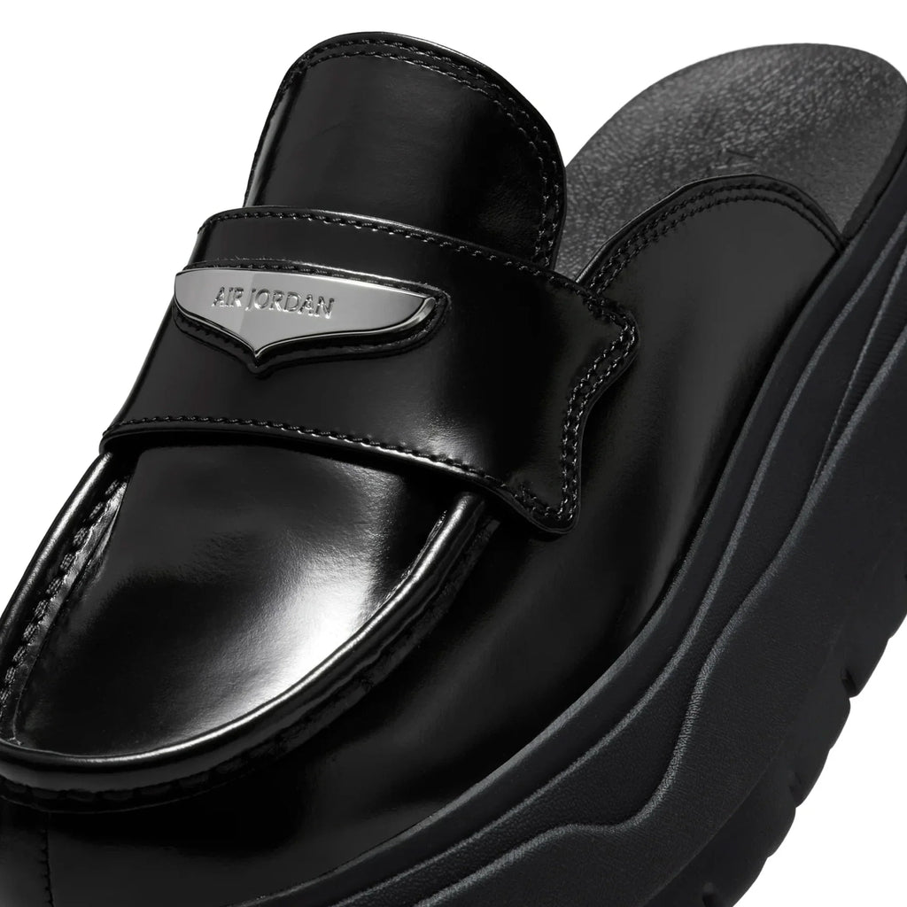 Air Jordan Mule 'Black Metallic Silver' Women's (2025)