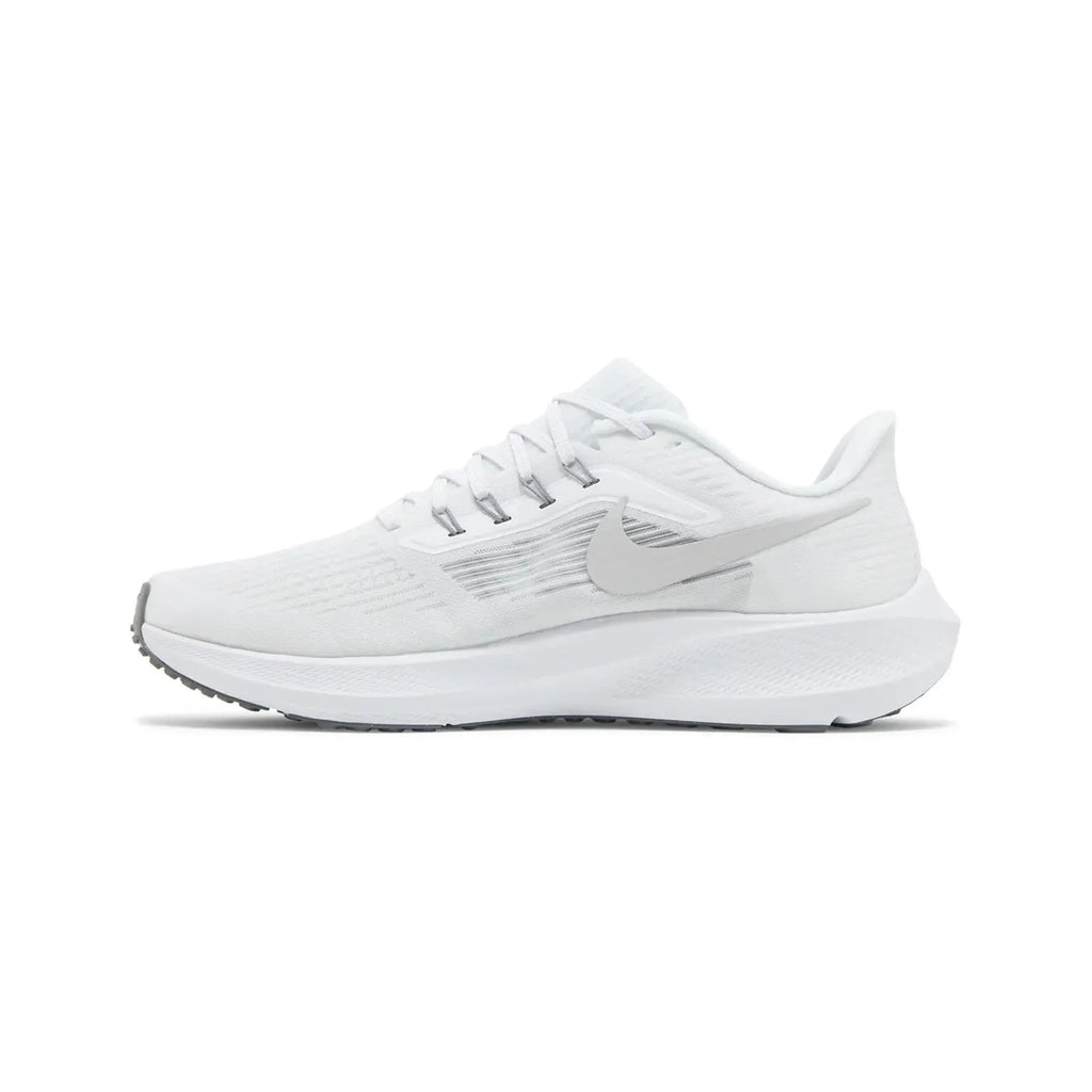 Nike Air Zoom Pegasus 39 'White Grey Fog' (2022)
