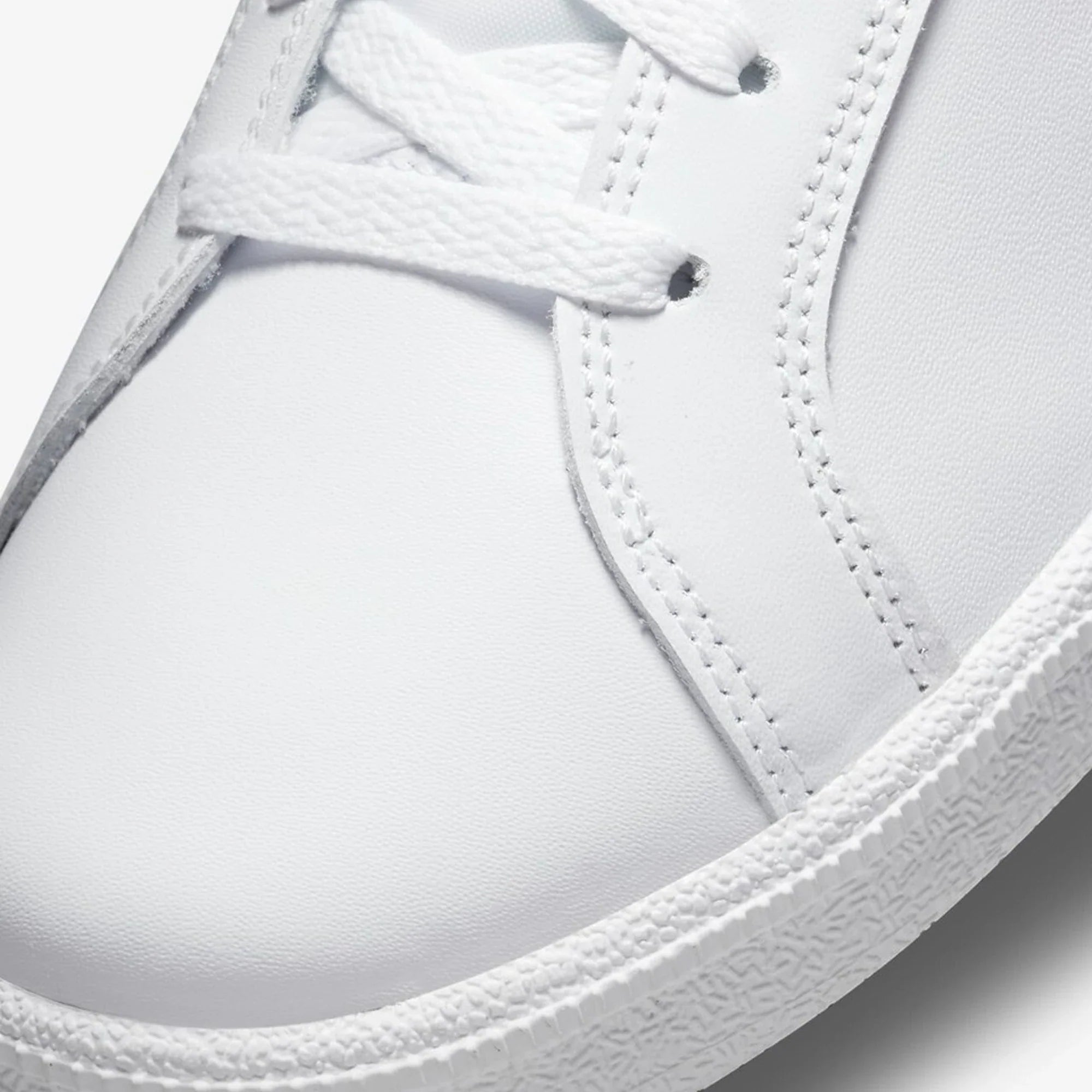 Nike Court Royale 'White Black'