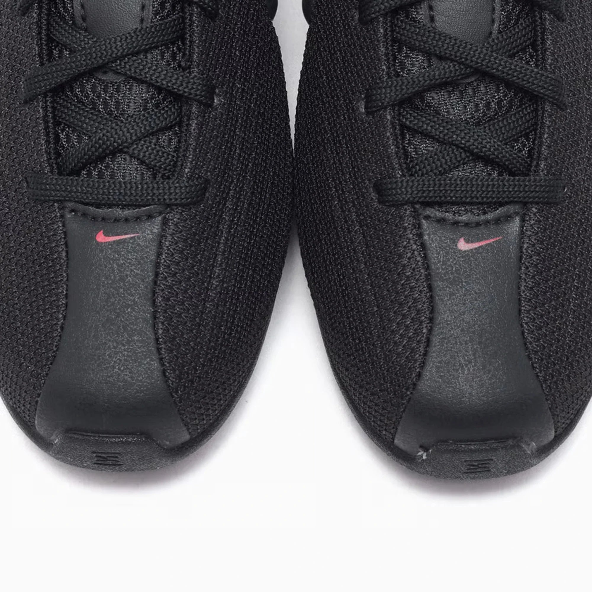 Nike Shox Z 'Bred' Women's (2025)