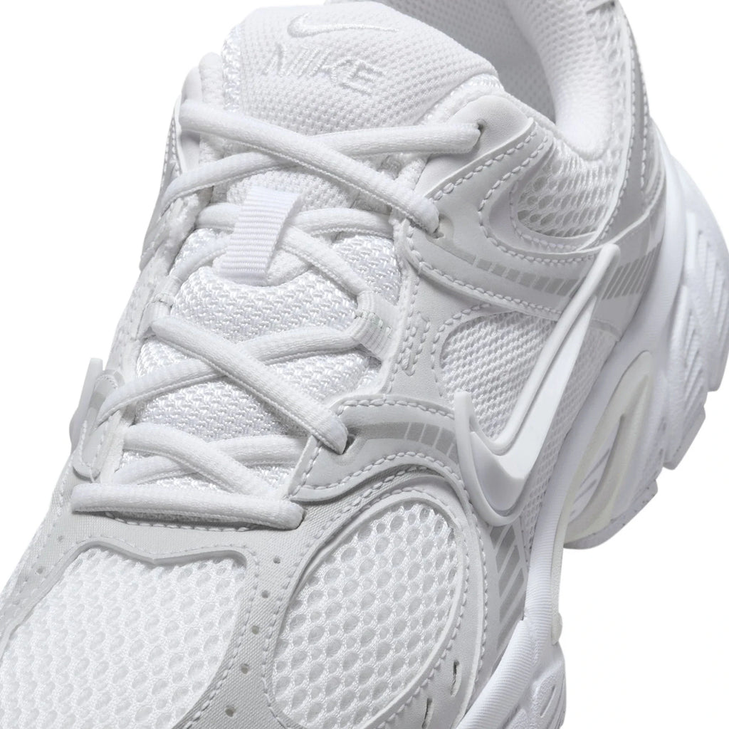 Nike V5 RNR 'White Metallic Silver' (2025)
